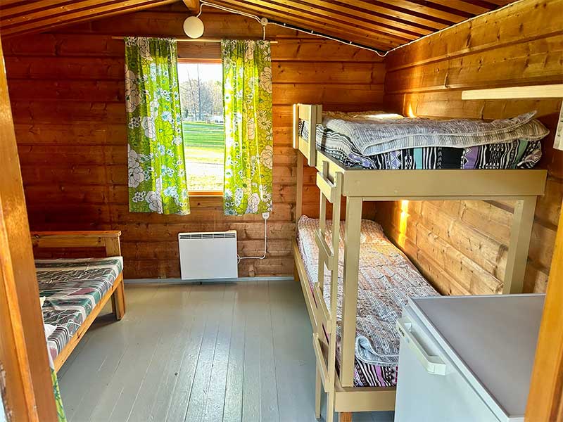 JUHANNUS 2024 - Mökki 3 - Leirintämökki 4:lle to-su 20.-23.6. 2024 - Kajaniemi Camping